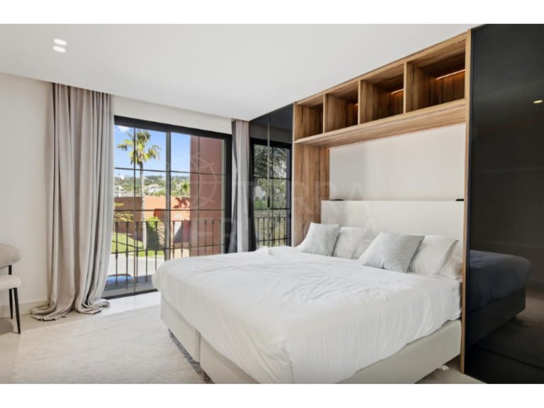 Apartment for Sale in Benahavís, Malaga 6