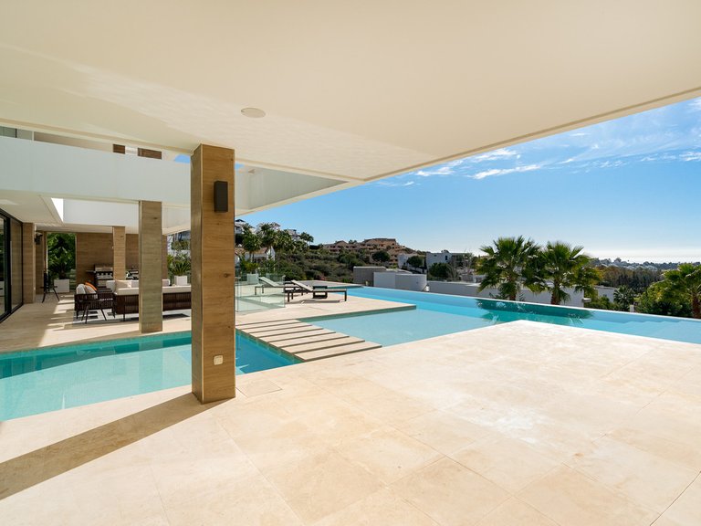 Villa for Sale in Benahavís, Malaga 34