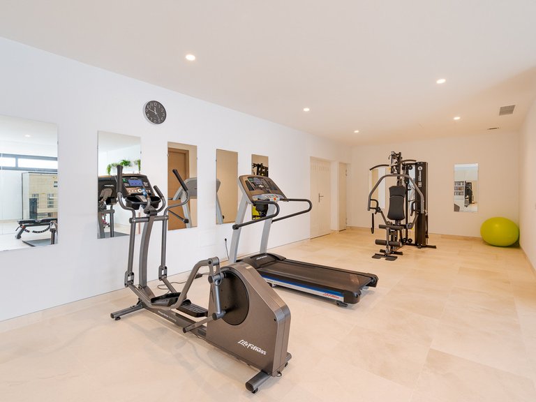 Villa for Sale in Benahavís, Malaga 4