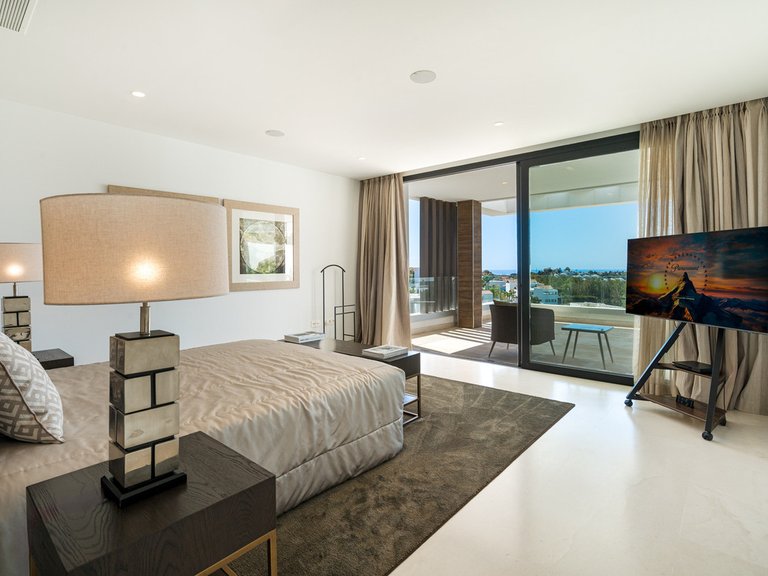 Villa for Sale in Benahavís, Malaga 41