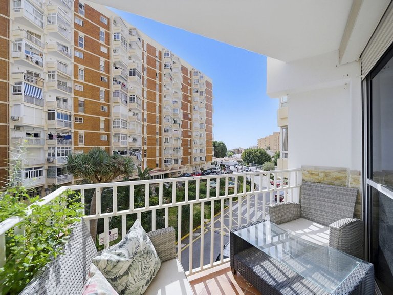 Apartment for Sale in Costa del Sol, Benalmadena Costa, Malaga 2