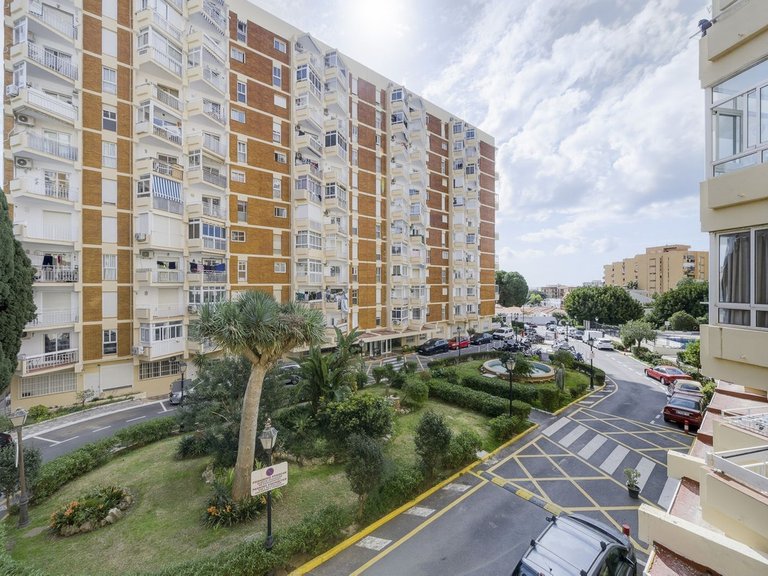 Apartment for Sale in Costa del Sol, Benalmadena Costa, Malaga 3