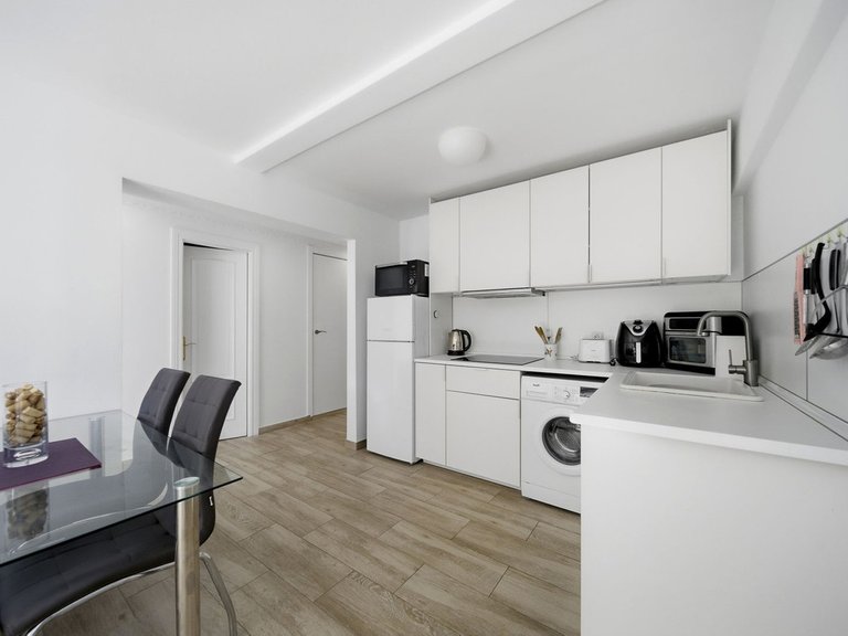 Apartment for Sale in Costa del Sol, Benalmadena Costa, Malaga 5