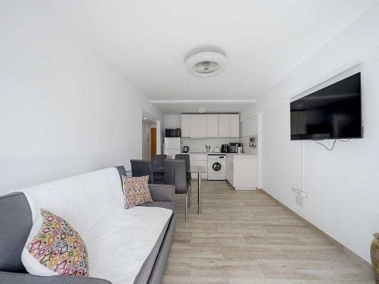 Apartment for Sale in Costa del Sol, Benalmadena Costa, Malaga 7