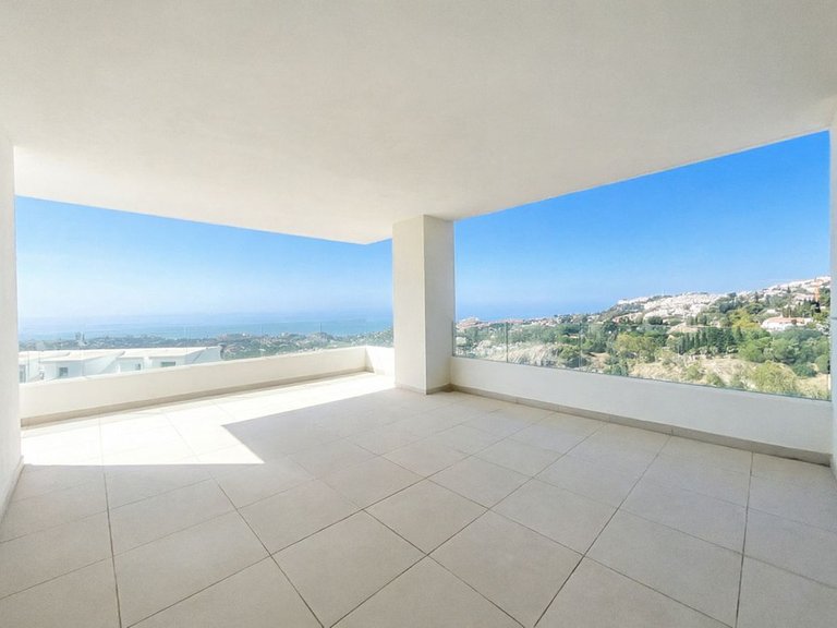 Penthouse for Sale in Benalmadena, Malaga 6