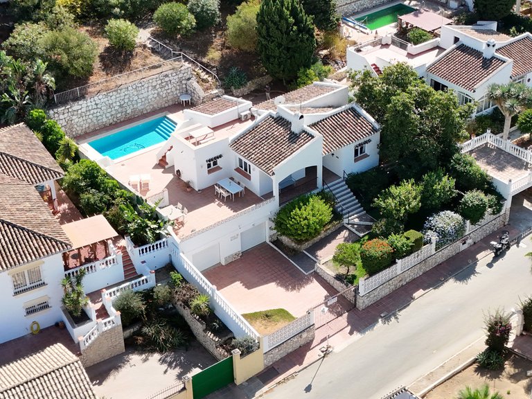 Villa for Sale in Cerros Del Aguila, Malaga 1