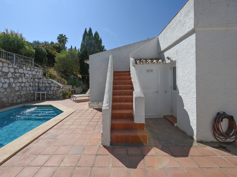Villa for Sale in Cerros Del Aguila, Malaga 30