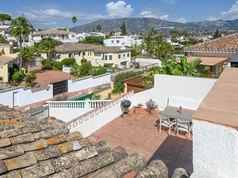 Villa for Sale in Cerros Del Aguila, Malaga 38