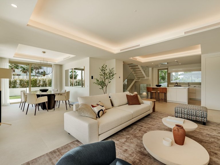 Apartment for Sale in The Golden Mile, Malaga 11