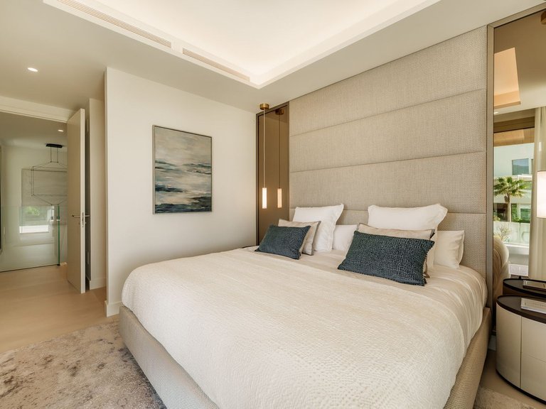 Apartment for Sale in The Golden Mile, Malaga 34