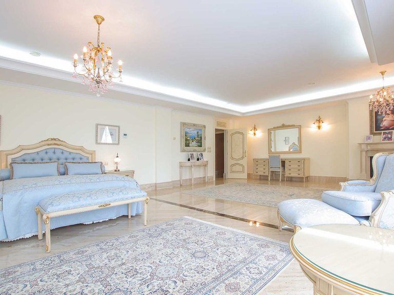Villa for Sale in Marbella, Malaga 22
