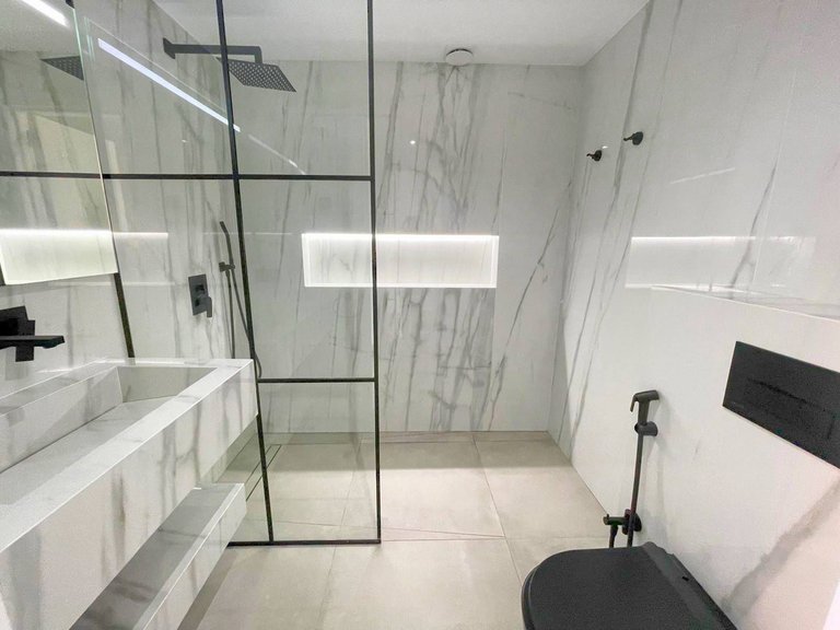 Villa for Sale in El Paraiso, Malaga 26