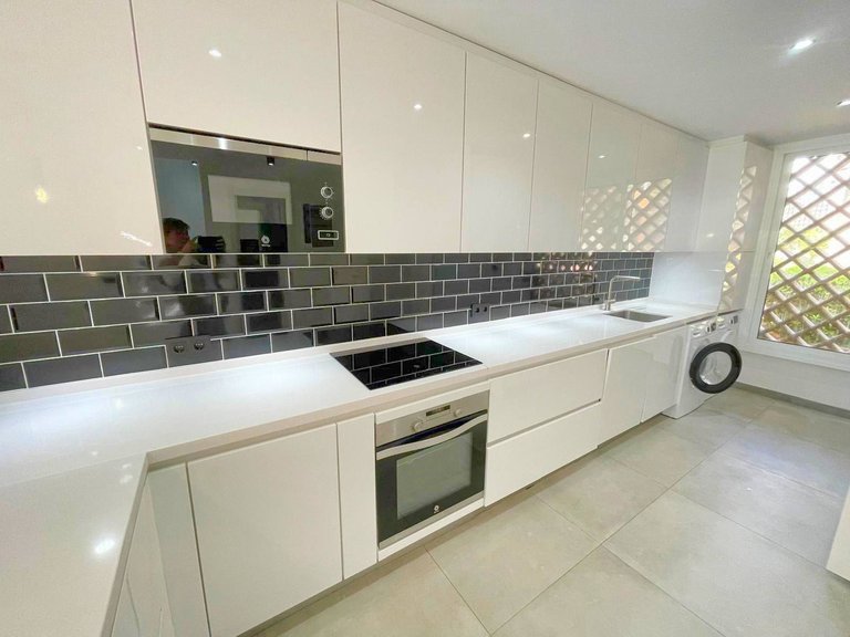 Villa for Sale in El Paraiso, Malaga 9
