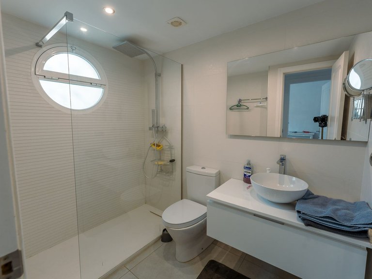 Villa for Sale in New Golden Mile, Malaga 11