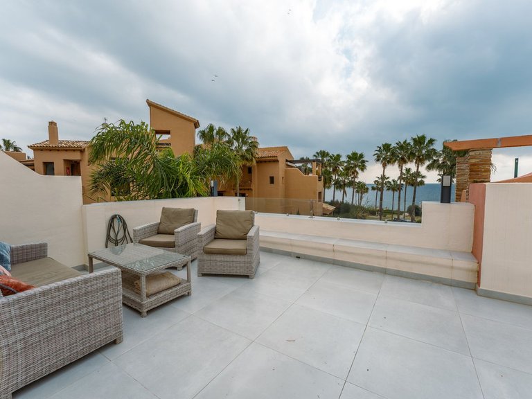 Villa for Sale in New Golden Mile, Malaga 25