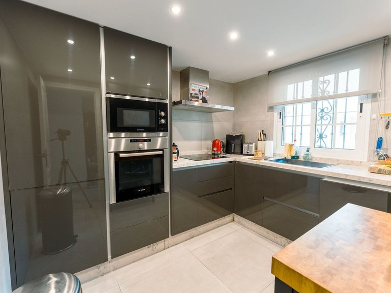 Villa for Sale in New Golden Mile, Malaga 7