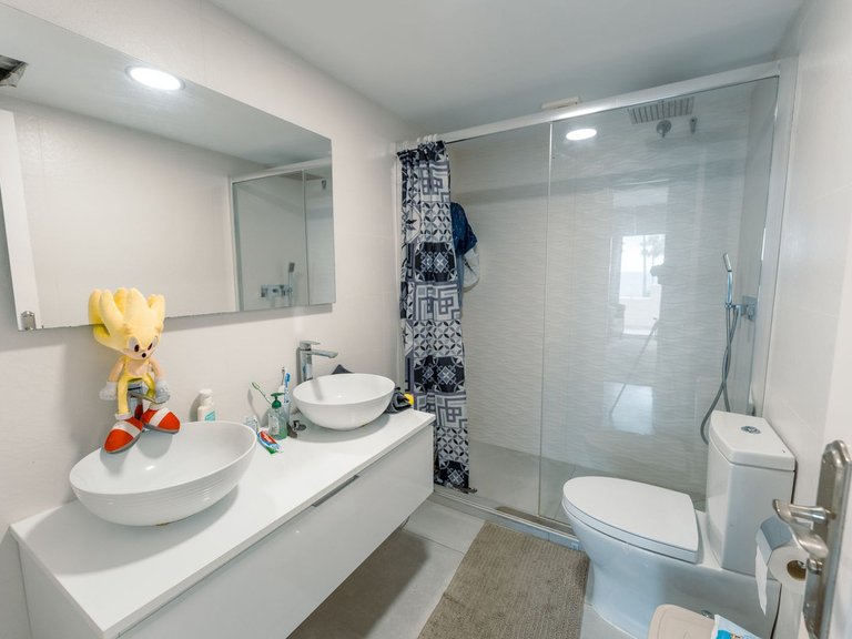 Villa for Sale in New Golden Mile, Malaga 9