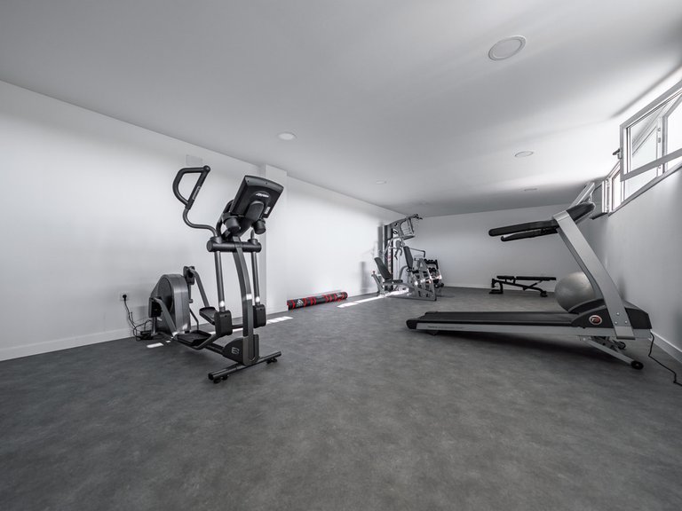 Apartment for Sale in Estepona, Malaga 28