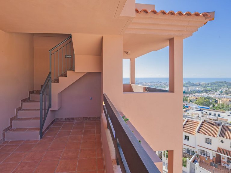 Apartment for Sale in Benalmadena, Malaga 10