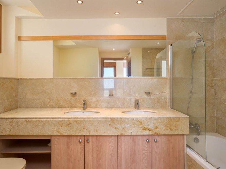 Apartment for Sale in Altos De Los Monteros, Malaga 13
