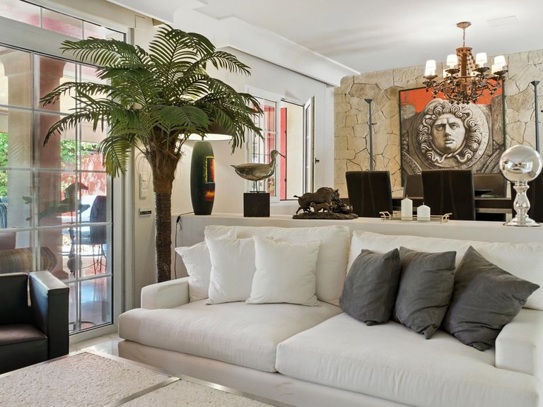 Villa for Sale in Marbella, Malaga 12