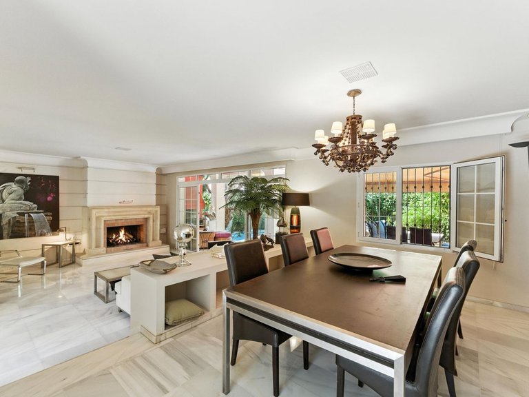 Villa for Sale in Marbella, Malaga 14