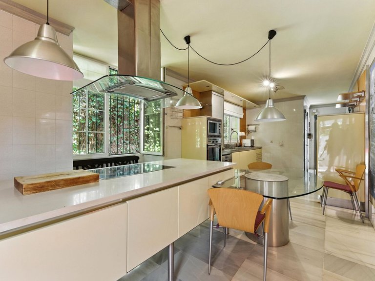 Villa for Sale in Marbella, Malaga 20