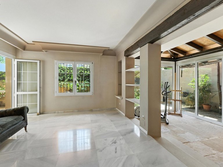 Villa for Sale in Marbella, Malaga 26