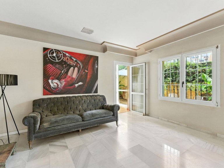 Villa for Sale in Marbella, Malaga 29