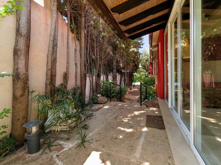Villa for Sale in Marbella, Malaga 30