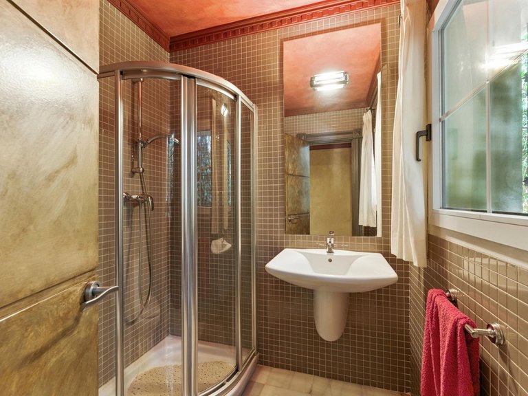 Villa for Sale in Marbella, Malaga 43