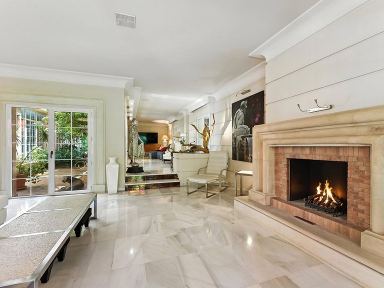 Villa for Sale in Marbella, Malaga 6
