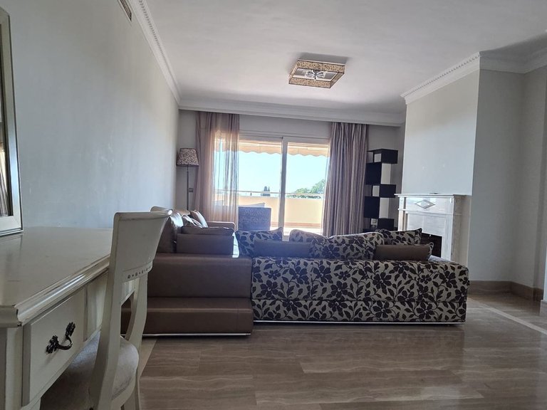 Apartment for Sale in Sierra Blanca, Malaga 3