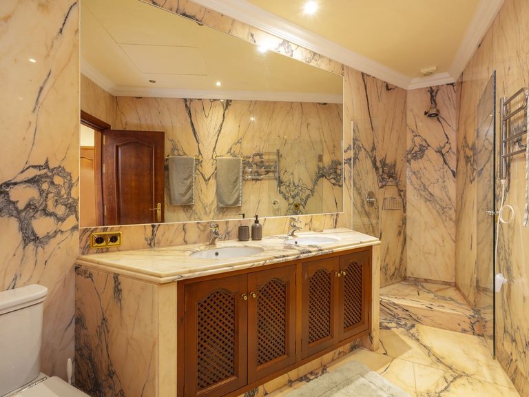 Villa for Sale in La Zagaleta, Malaga 14