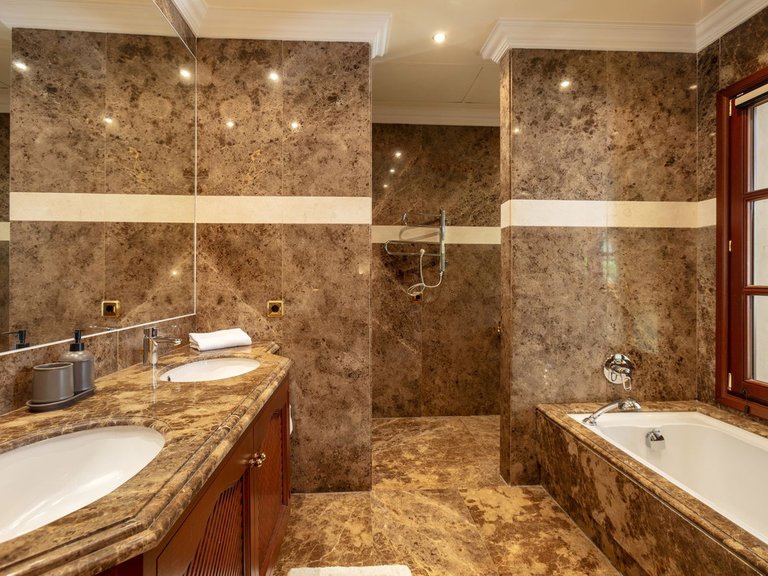 Villa for Sale in La Zagaleta, Malaga 15