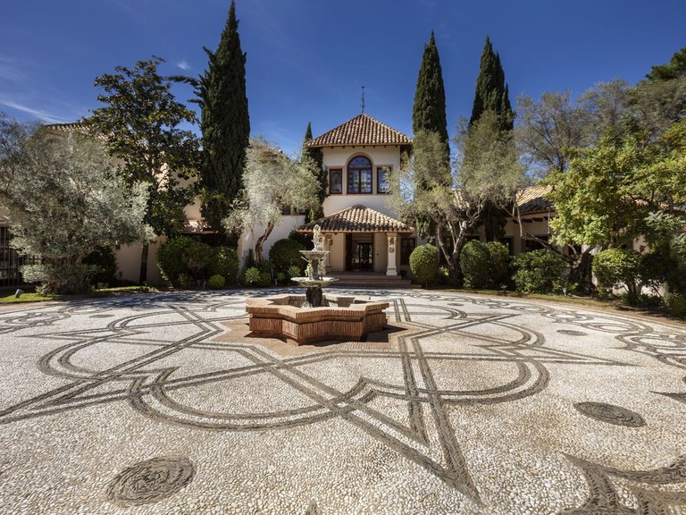 Villa for Sale in La Zagaleta, Malaga 2