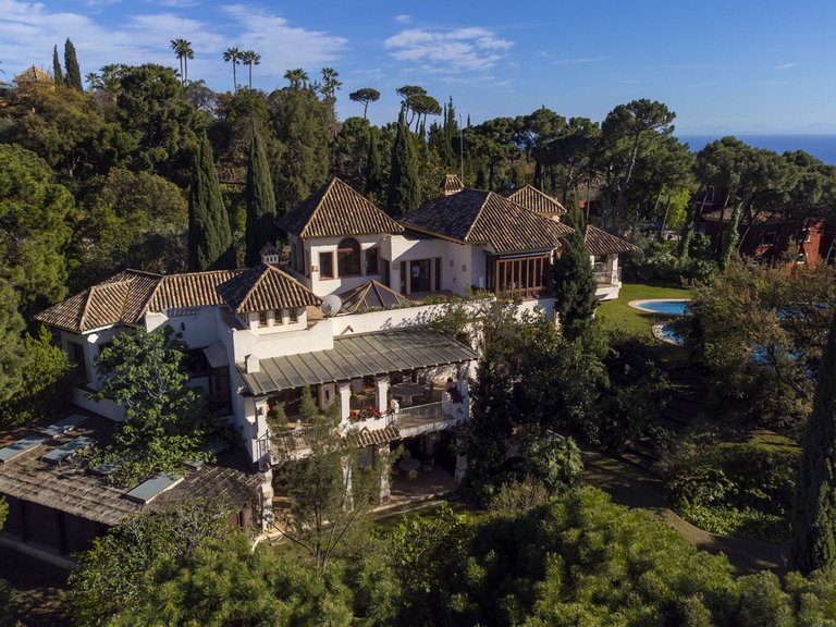 Villa for Sale in La Zagaleta, Malaga 3
