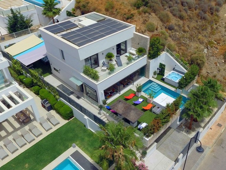 Villa for Sale in La Cala De Mijas, Malaga 2
