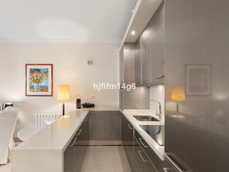 Apartment for Sale in Nueva Andalucía, Malaga 7