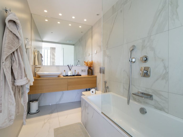 Apartment for Sale in Fuengirola, Malaga 12