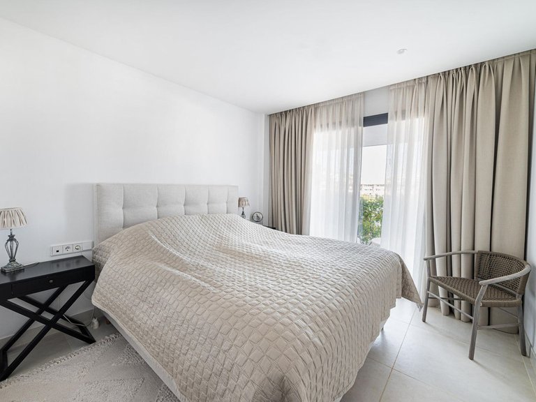 Apartment for Sale in Higueron, Malaga 13