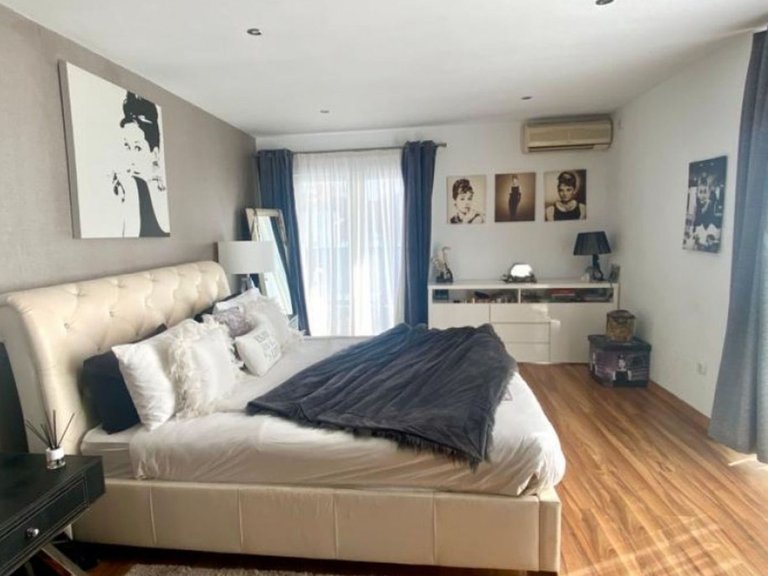 Villa for Sale in Nueva Andalucía, Malaga 10