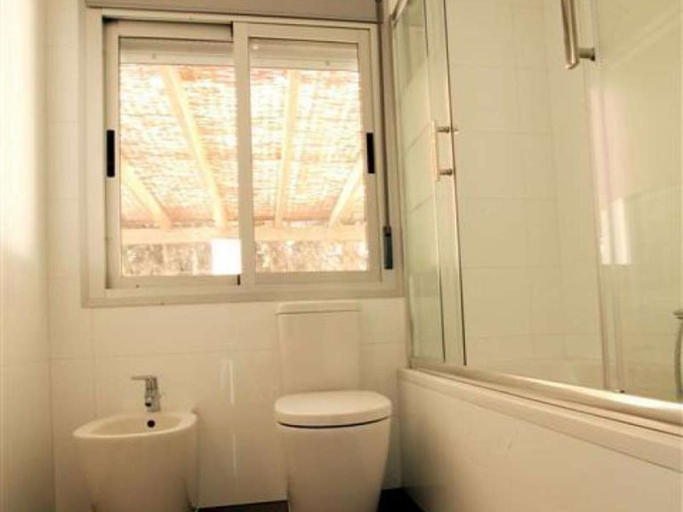 Villa for Sale in Nueva Andalucía, Malaga 13
