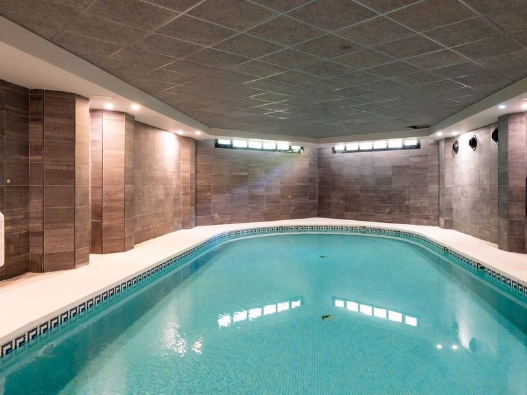 Apartment for Sale in Puerto Banús, Malaga 24