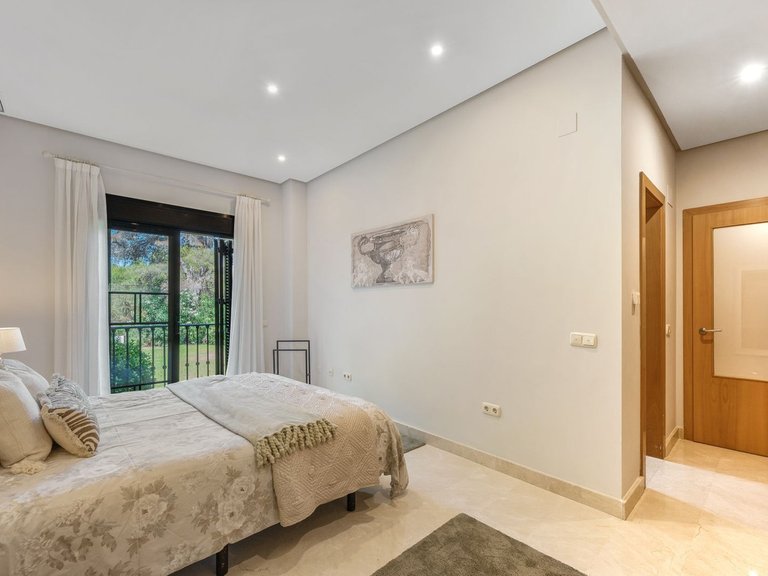 Apartment for Sale in Puerto Banús, Malaga 31