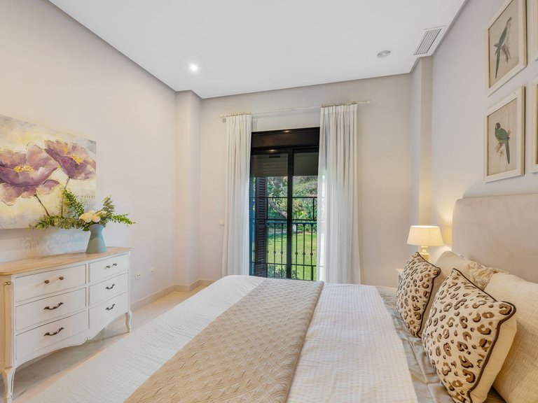 Apartment for Sale in Puerto Banús, Malaga 38