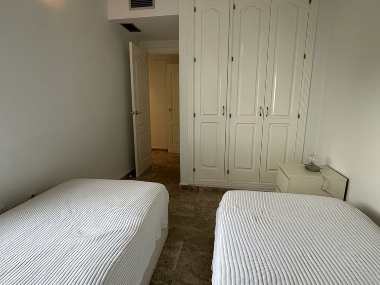 Apartment for Sale in Puerto Banús, Malaga 12