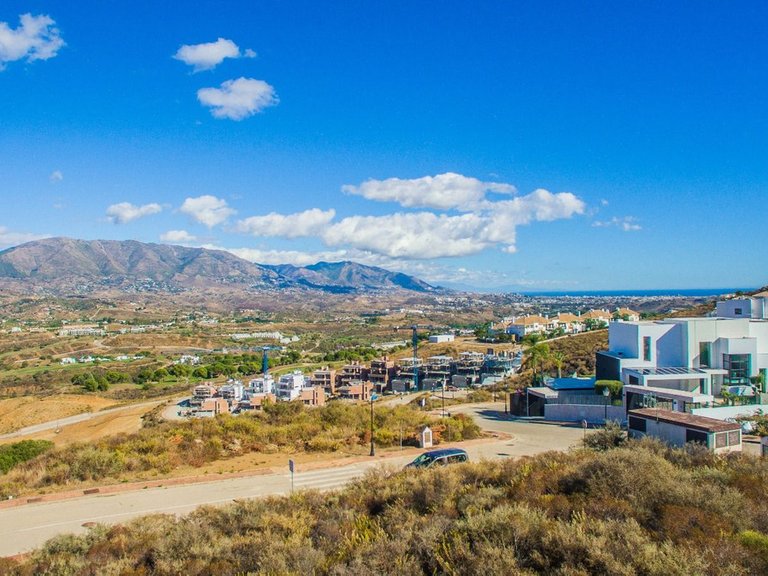 Plot for Sale in La Mairena, Malaga 4