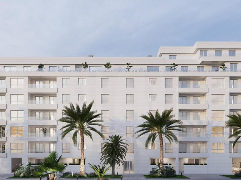Penthouse for Sale in Nueva Andalucía, Malaga 1