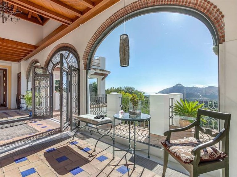 Villa for Sale in La Zagaleta, Malaga 5